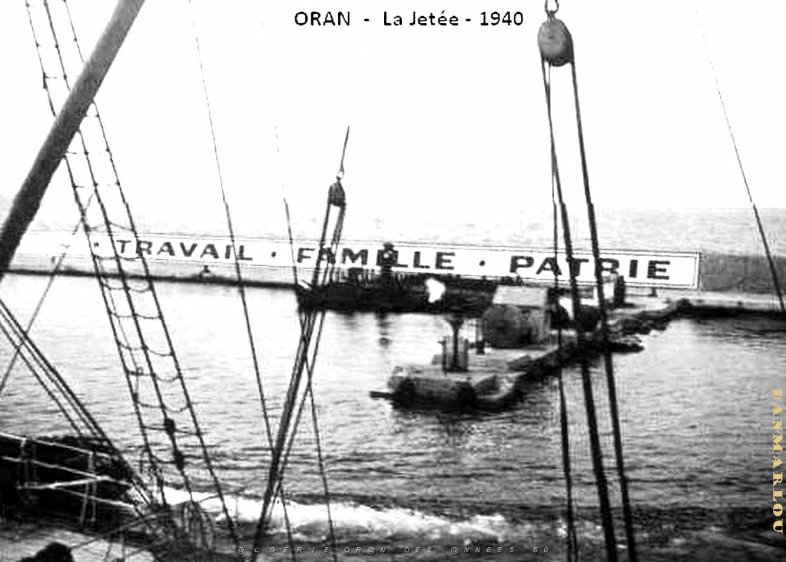Oran - Port - Jetee - 1940.jpg